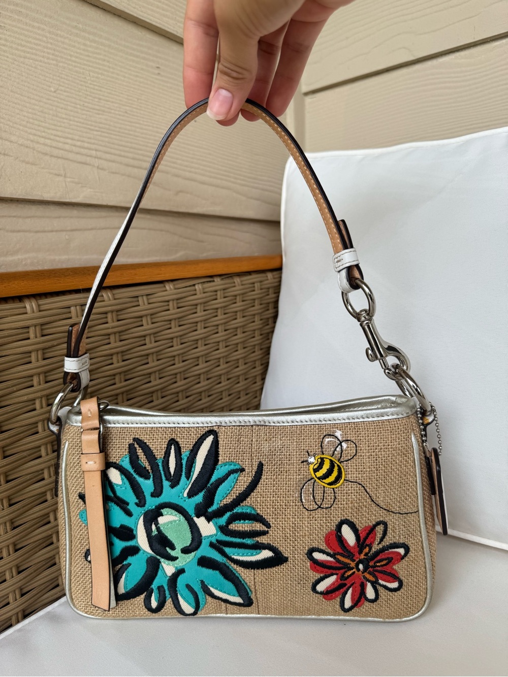 Rare vintage coach limited edition floral bumble bee bag
